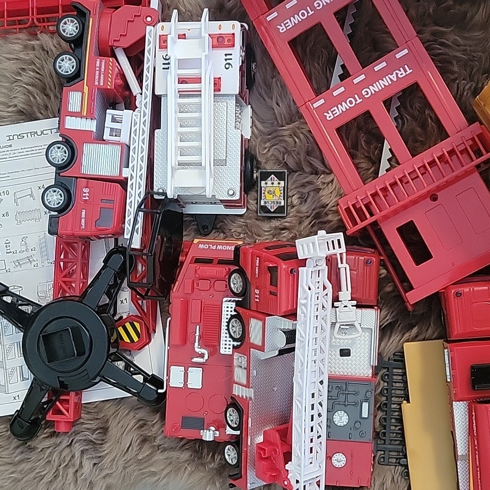 Toy Set 🚒 🔥 - Picture 6 of 10